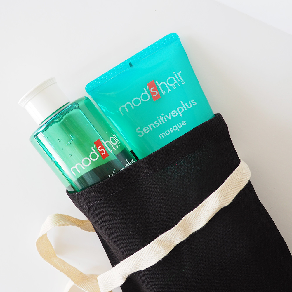 ロゴ入り　ギフト用巾着袋