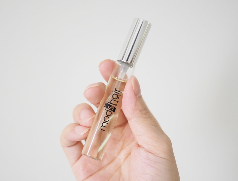 mod'shairオリジナルのアトマイザーが登場。持ち運びやすいコンパクトなサイズ。シルバーキャップがアクセントのシンプルかつスタイリッシュなデザインに仕上げました。