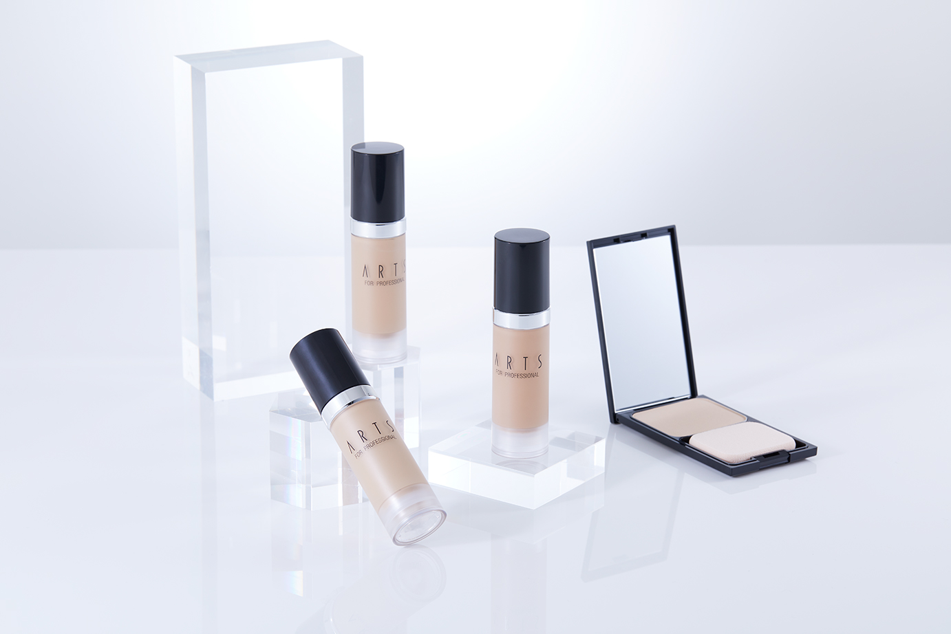 MAKEUP